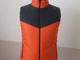 Жилетки болоньевые, на синтепоне, утепленные