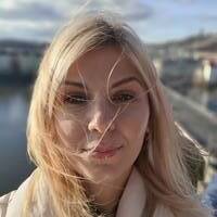 Шаршань Олена